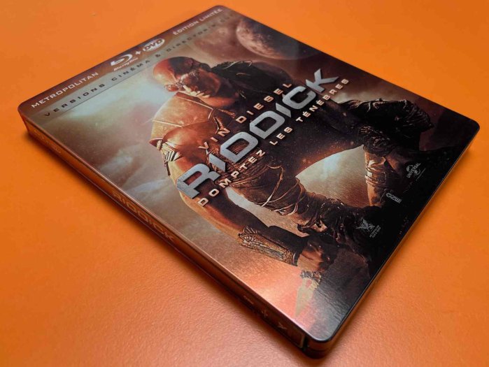 detail Riddick - Blu-ray + DVD Steelbook (bez CZ) prodloužená verze